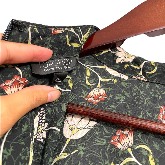 CLEAR OUT SALE!  Topshop Floral Dress size 4! - Picture 5 of 6